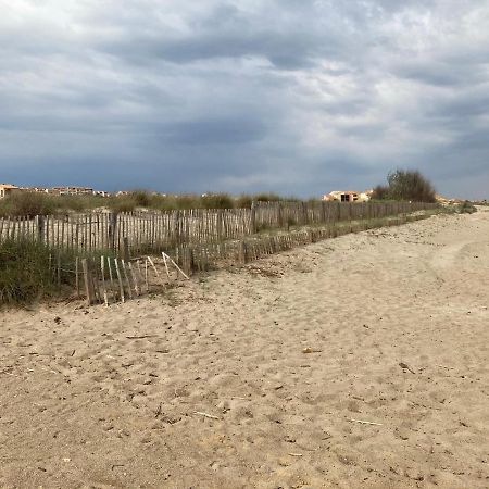 Appartement St Pierre La Mer Флёри Экстерьер фото