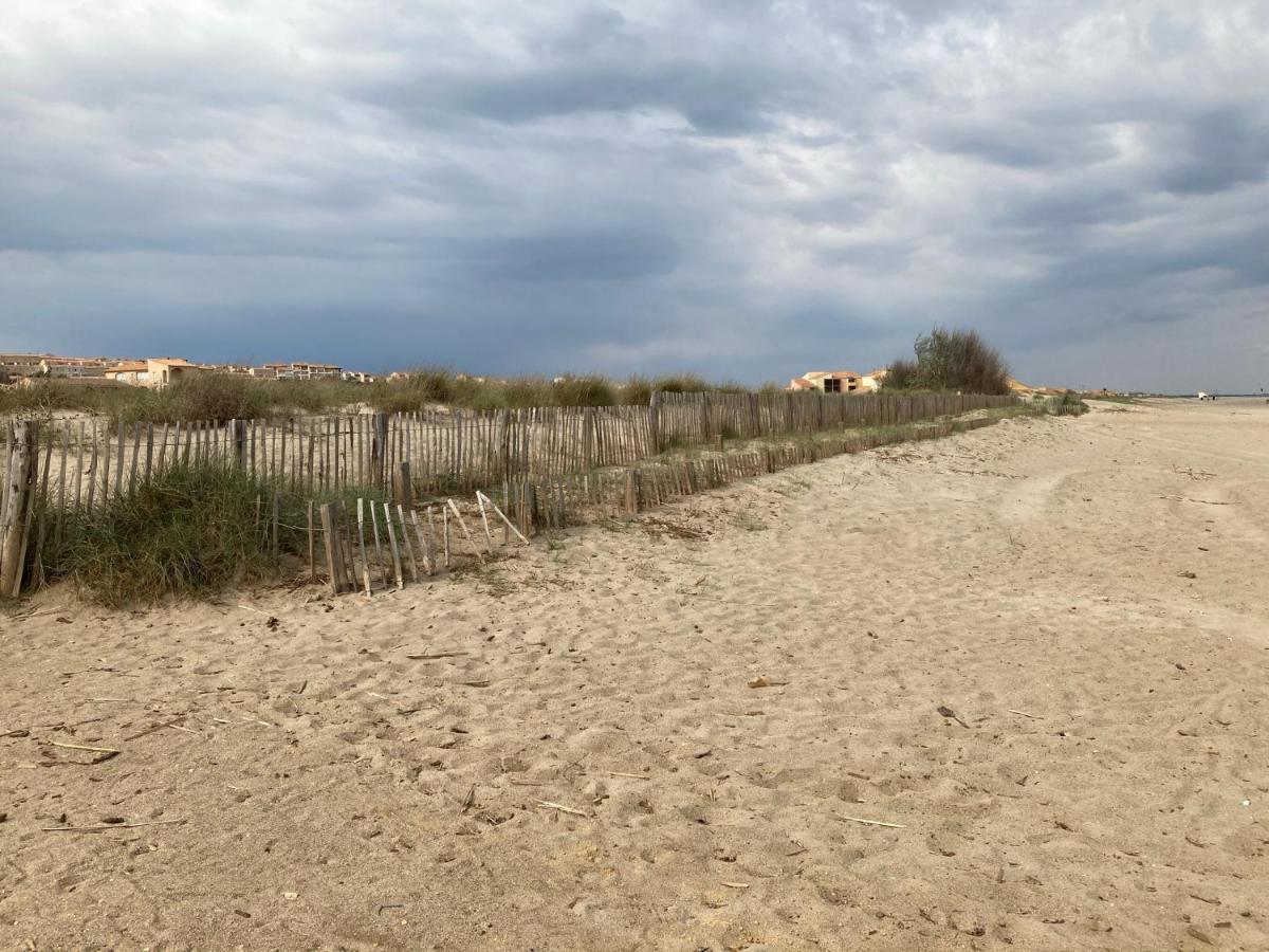 Appartement St Pierre La Mer Флёри Экстерьер фото
